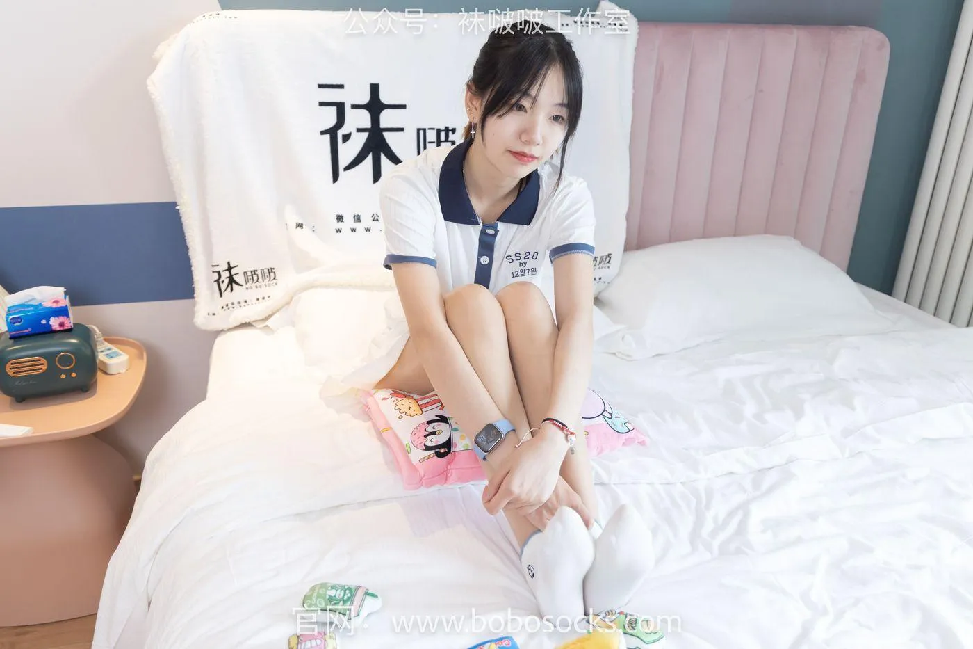 [BoBoSocks袜啵啵]NO.096 小甜豆-板鞋、白棉袜、油亮肉丝 [145P]插图3